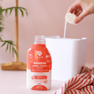 Frasco de Limpa Pisos 10 LIMPA PISO FRASCO BALDE